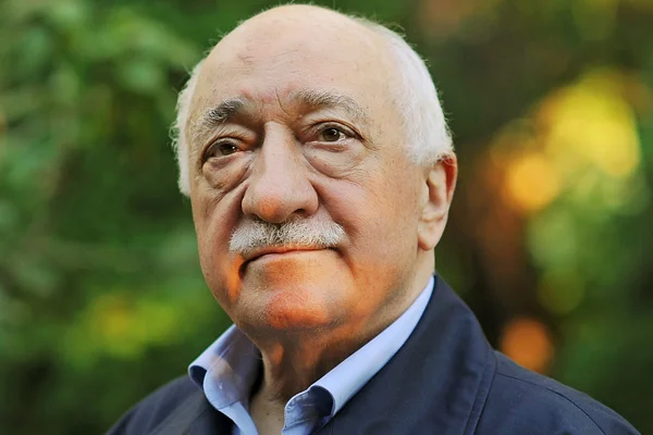 AK Partili isimden Gülen iddiası