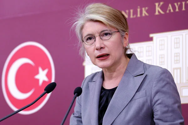 Anadolu Partisi Başkanlık Divanı istifa etti