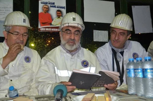 Bakan yerin 560 metre altında iftar açtı