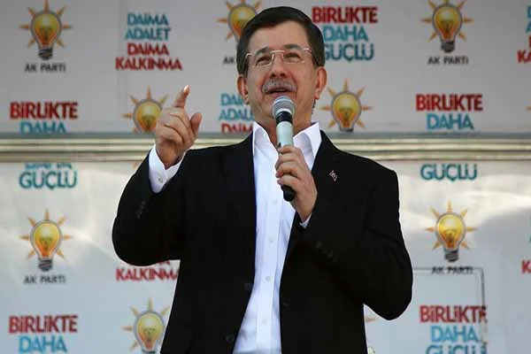 'Cumhurbaşkanını hedef alan, bizi hedef almıştır'