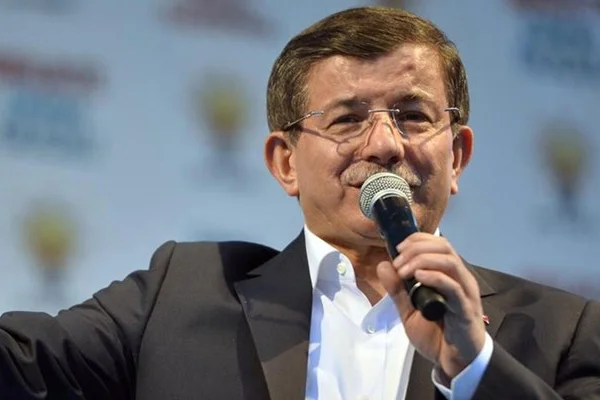 Davutoğlu rekor kırdı