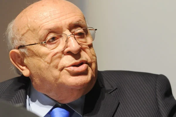Demirel: Çıkın sokaklara, yıkın hükümeti...