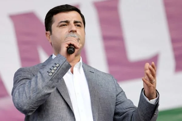 Demirtaş: 'Gelin televizyonda tartışalım, hodri meydan'