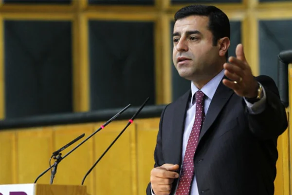 Demirtaş'tan Alman basınına Öcalan açıklaması
