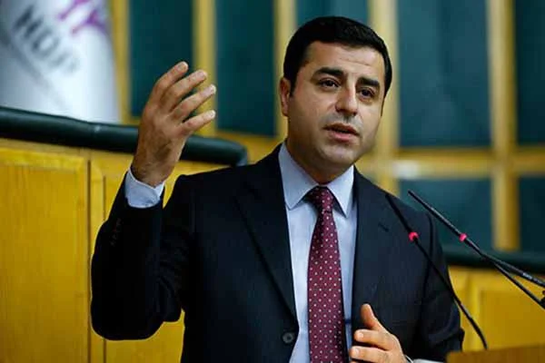 Demirtaş'tan iki HDP'li vekile sert uyarı