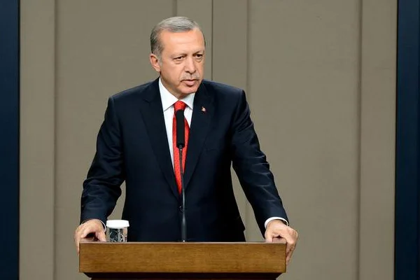 Erdoğan sinirlendi: 'Alçaksın, namertsin, müfterisin'