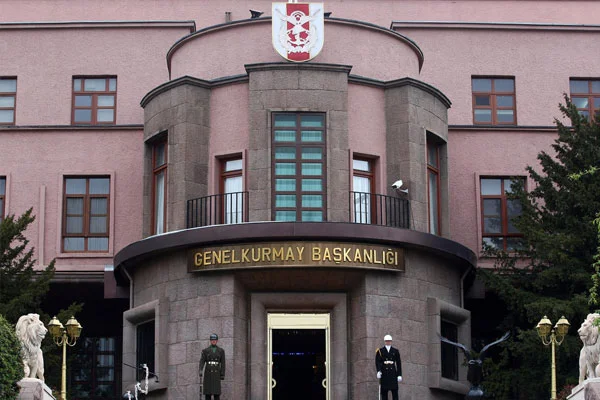 Eruh'ta askeri üsse saldırı