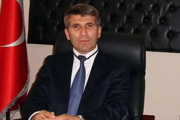 Eski belediye başkanı tutuklandı