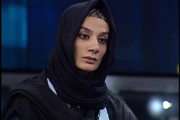 Esra Elönü, Gül 'fitnesini' yazdı