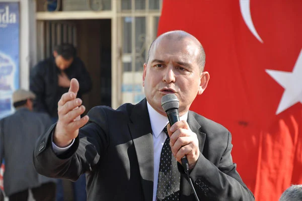 'Git Diyarbakır'da yap, delikanlılığını görelim'