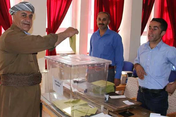 Hakkari'de referandum yapıldı