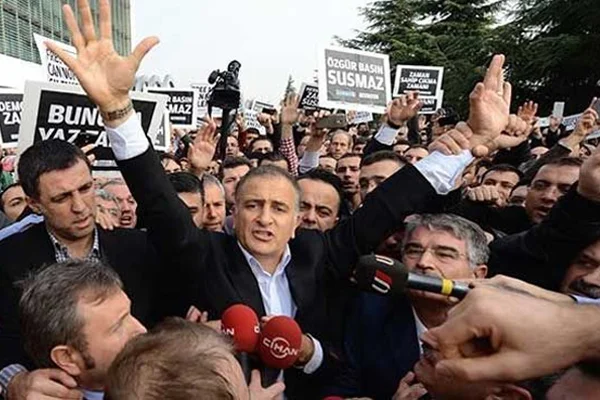 Hasan Öztürk Cemaat'e seslendi