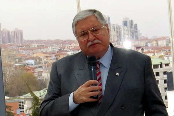 'Hilafet yeniden icra edilmeli'