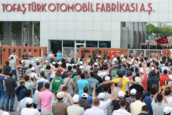 İş bırakan metal işçilerine terör soruşturması açıldı
