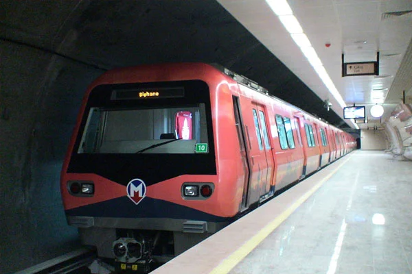 İstanbul'a 300 metro aracı daha