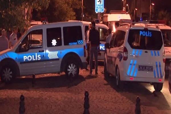 İstanbul'da polise silahlı saldırı