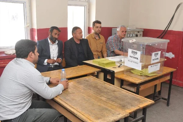 İstedikleri aday gösterilmeyince boykot ettiler