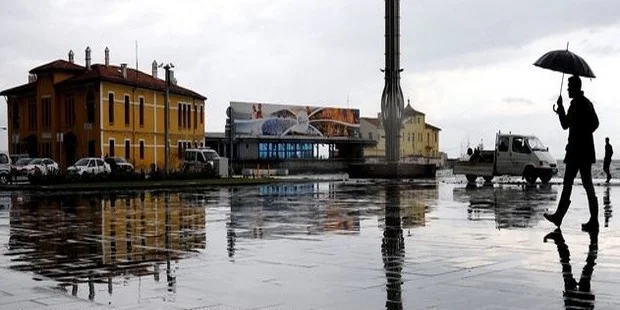 İzmir'de hayat durdu!