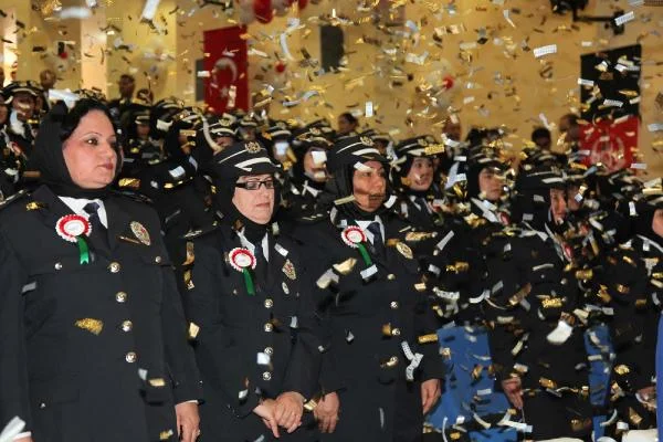Kadın polis adayları eğitime başladı
