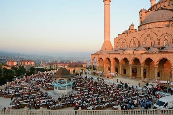 Kahramanmaraş'ta 'Ensar ve Muhacir' iftarda buluştu