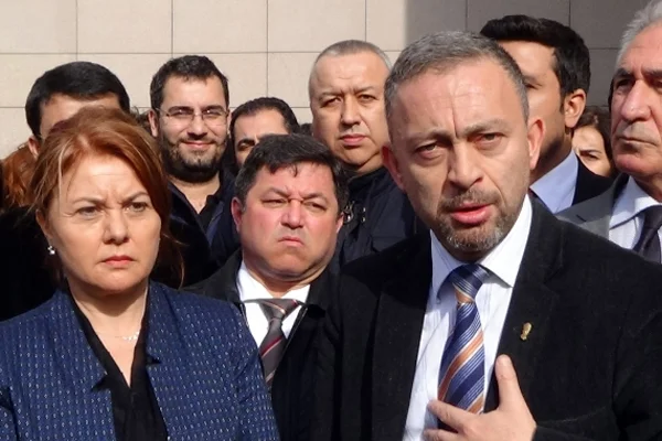 Kocasakal ve yönetimine beraat