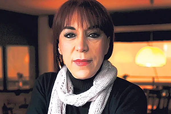 Leman Sam'dan hakaret