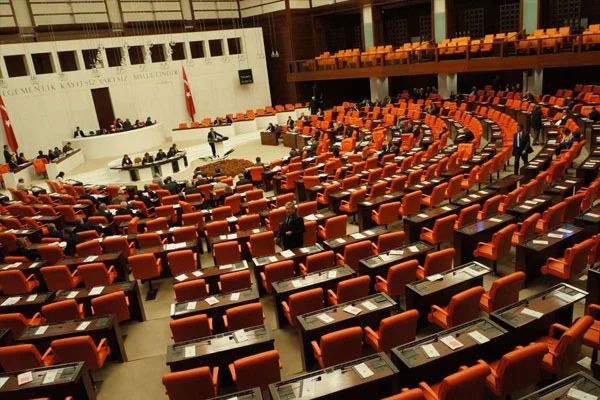 'Meclis Başkanlığı seçiminden çekilebilirim'