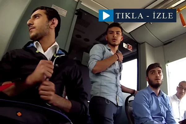 Metroda Kur'an okuyan gencin imtihanı