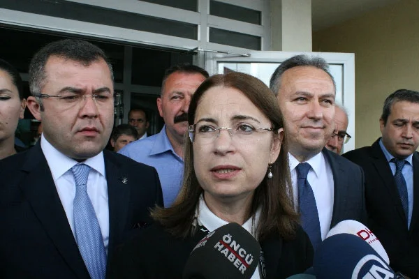 'Özgecan'ımızın acısı hâlâ içimizde'
