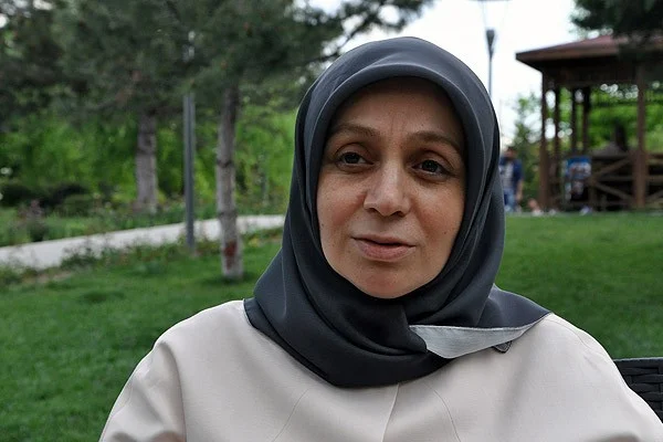 'Paralel Yapı öğrencilere 'başınızı açın' baskısı yapmıştı'