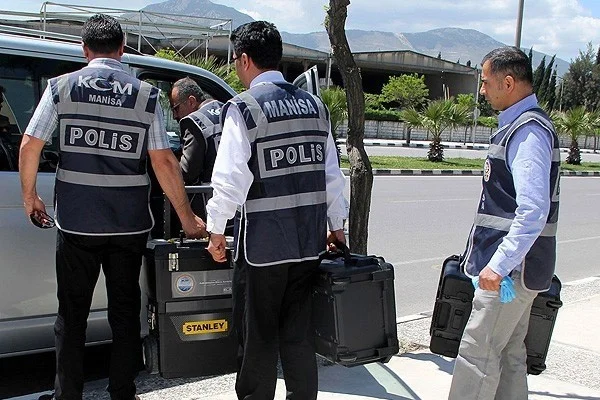 'Paralel yapı' operasyonundaki belgelere el konuldu
