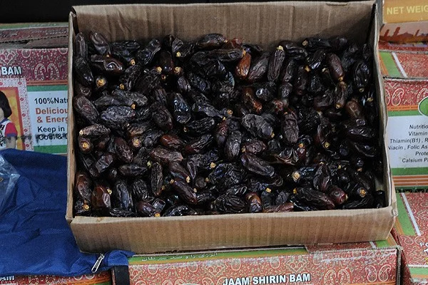 Ramazan öncesi kaçak hurma ele geçirildi