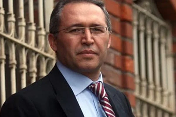 Selvi: Gül'ün AK Parti'deki A ve B planı