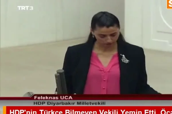 Türkçe bilmeyen vekil böyle yemin etti