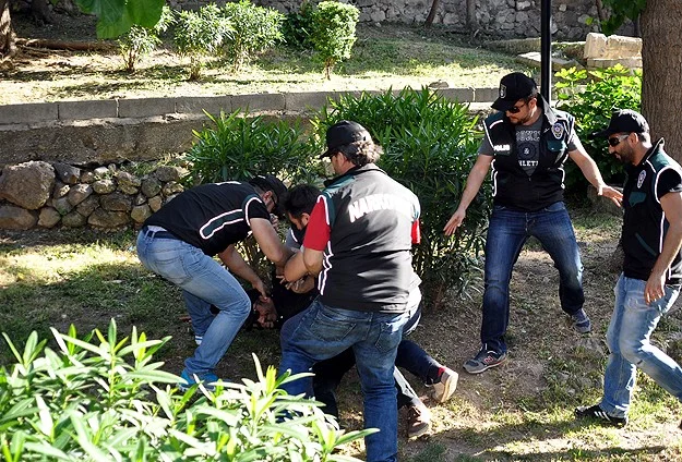 Uyuşturucuya geçit yok