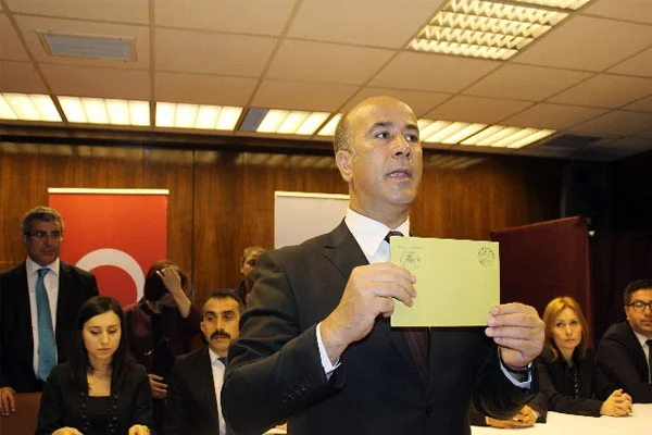 YSK'dan örnek oy kullanımı uygulaması