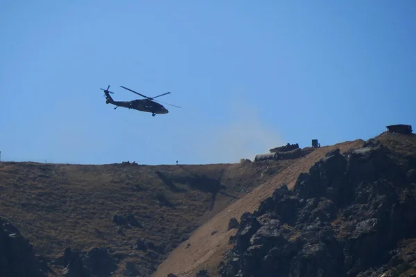 Yüksekova'da helikopterli baskın