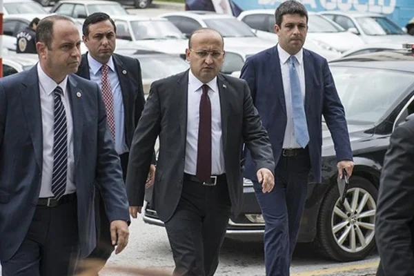 Yükselir'den Akdoğan'a ağır sözler