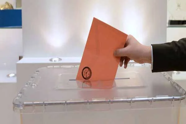 Yurtdışı oy sayımında kavga