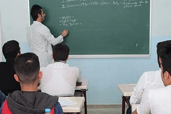 2 okul ve 2 dershanede arama