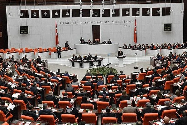 40 milletvekili erken seçime götürebilir ihtimali