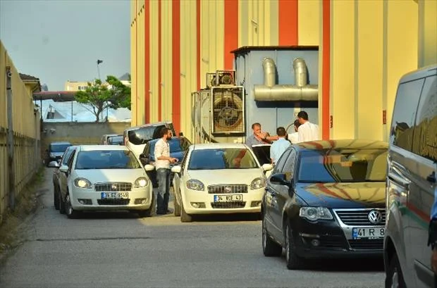 Adliye'de rüşvet baskını