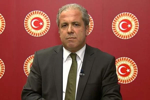 AK Parti'den AYM kararına ilk tepki