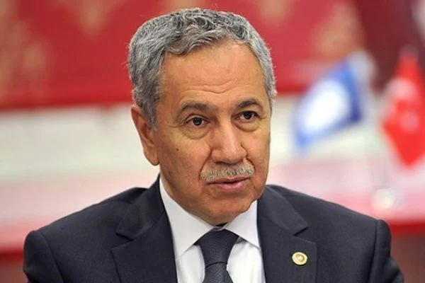 Arınç tekrar siyasete dönecek mi?