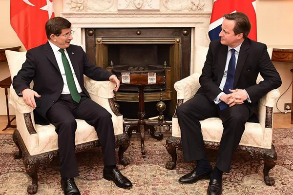 Başbakan Davutoğlu Cameron ile görüştü
