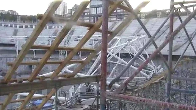 Beşiktaş'ın stadında çökme