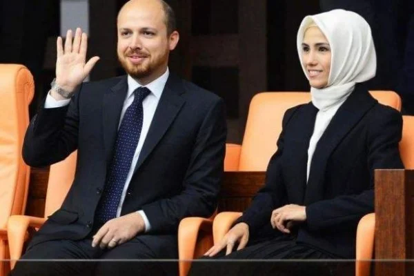 Bilal ve Sümeyye Erdoğan'dan Charlie Hebdo talebi