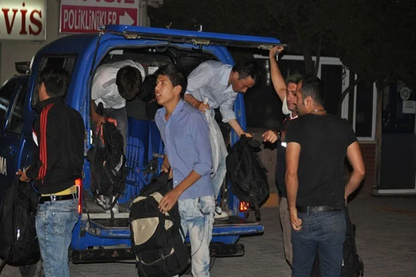Çanakkale'de 49 kaçak yakalandı