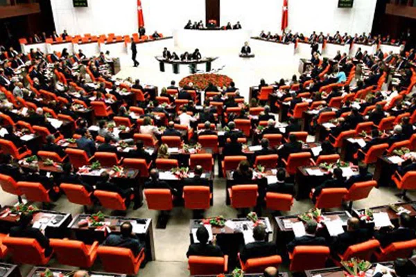 Çinli turistlere saldırılar TBMM gündeminde