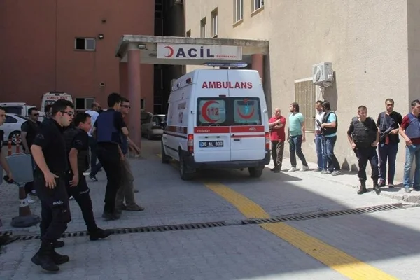 Cizre'de patlama: 2 çocuk yaralandı